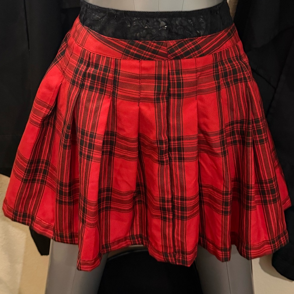 Forever 21 Red and Black Plaid Mini Skirt
